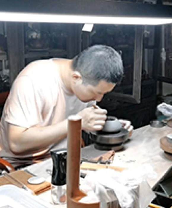 紫砂艺人丁和平，工艺美术师