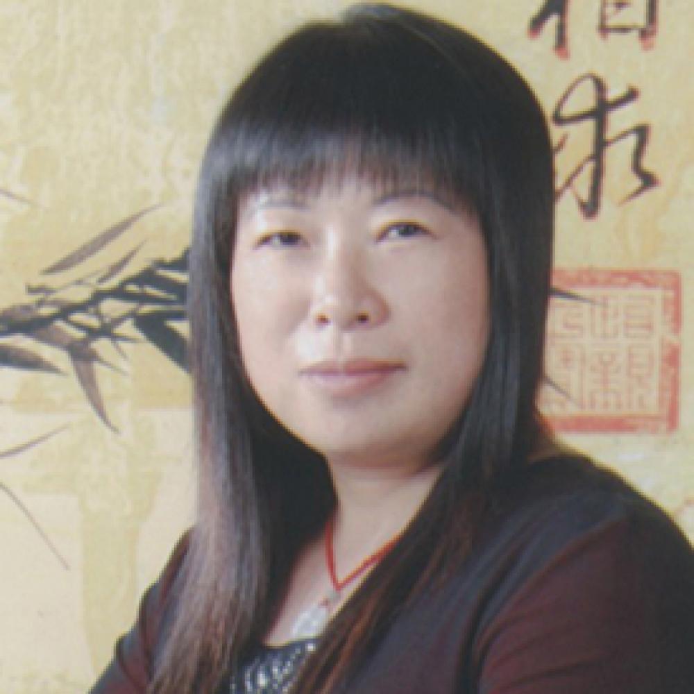 紫砂艺人丁梅娟，助理工艺美术师