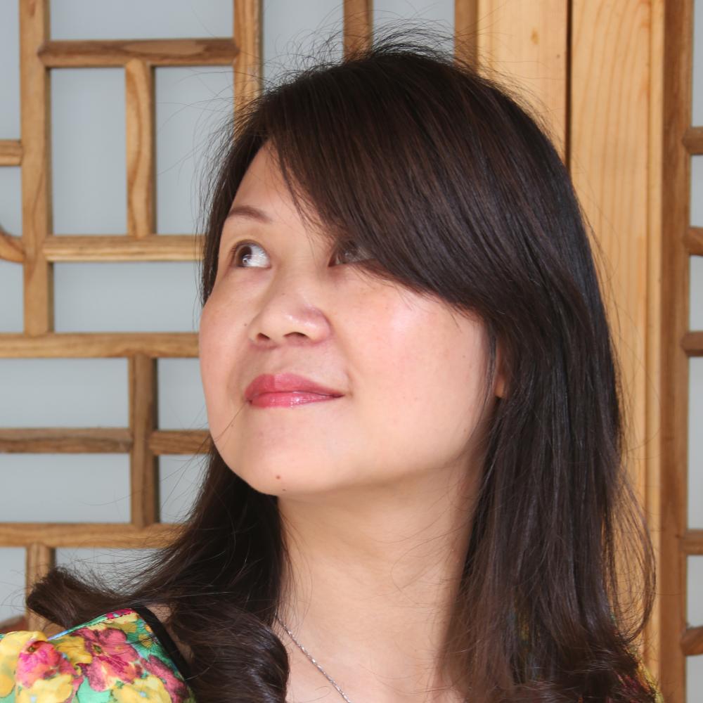 紫砂艺人万美群，正高级工艺美术师