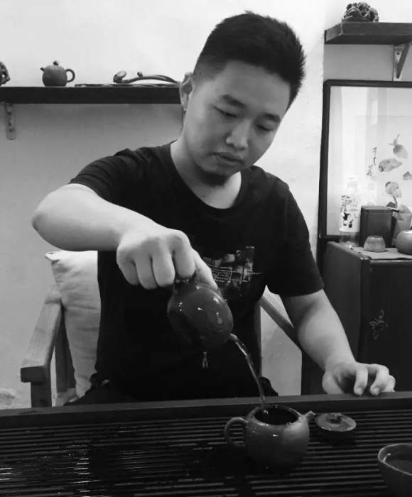 紫砂艺人仲从飞，民间实力派