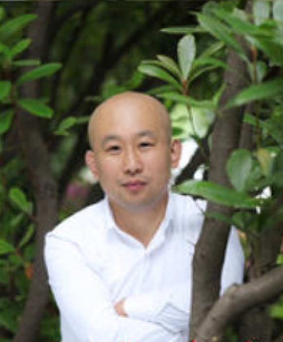 紫砂艺人何伟斌，工艺美术师