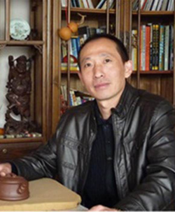 紫砂艺人余勇，工艺美术师