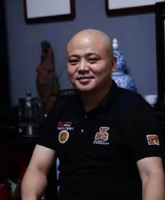紫砂艺人侯峰，民间实力派