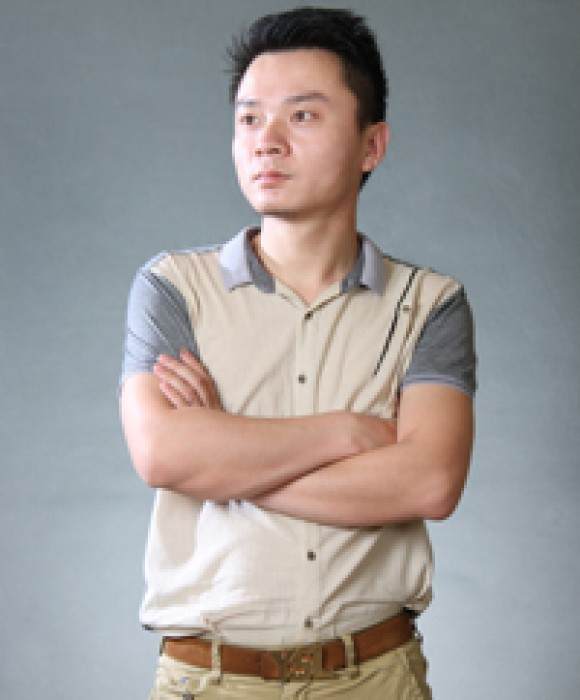 紫砂艺人傅贤强，工艺美术师