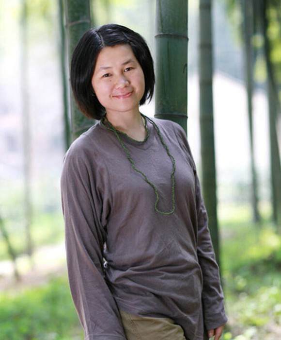 紫砂艺人冯宁斌，助理工艺美术师