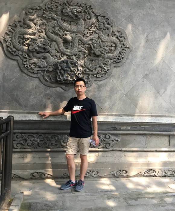 紫砂艺人冯辉，助理工艺美术师