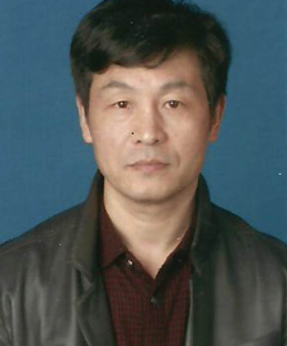 紫砂艺人刘云，高级工艺美术师