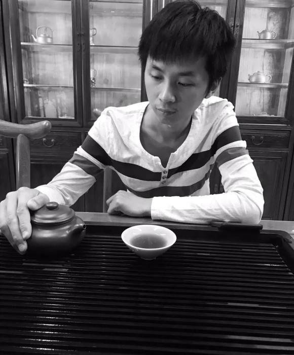 紫砂艺人刘勇，工艺美术师