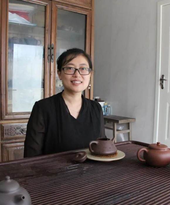 紫砂艺人刘升兰，工艺美术师