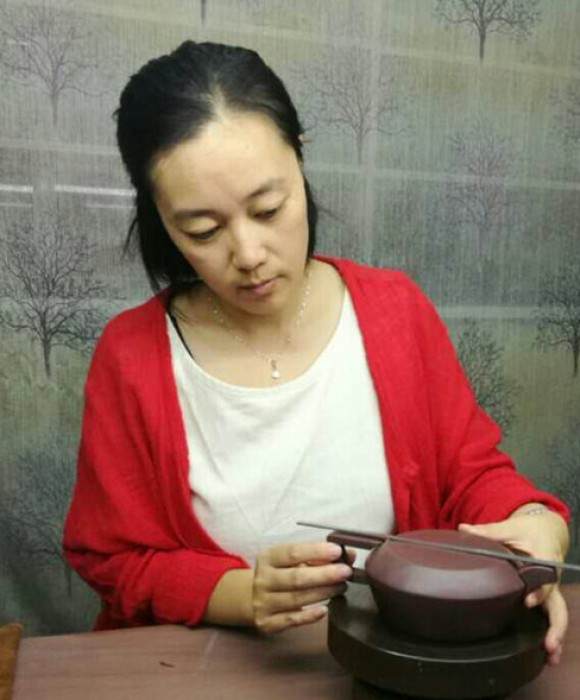 紫砂艺人刘姣，工艺美术师