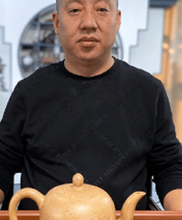 紫砂艺人刘强洪，助理工艺美术师