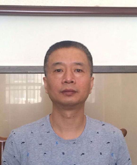 紫砂艺人刘政，工艺美术师