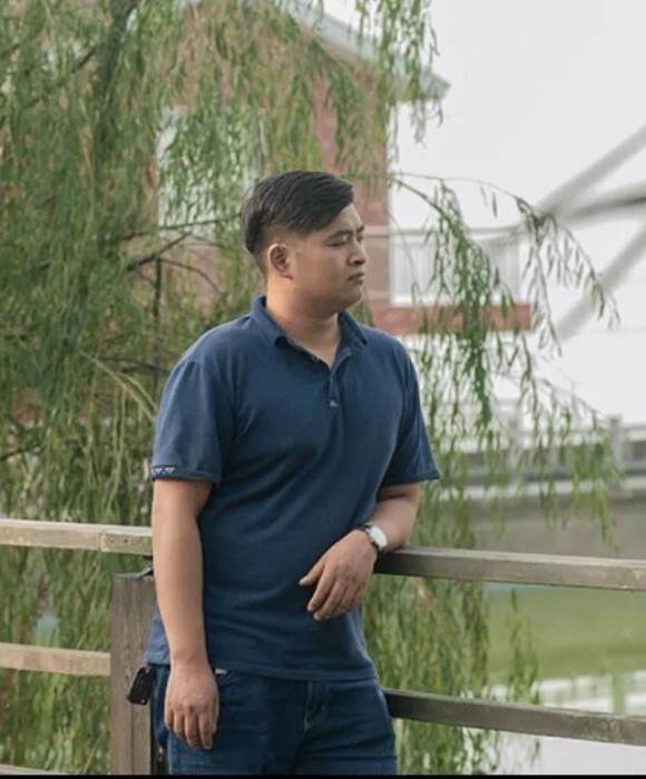 紫砂艺人刘梦爱，助理工艺美术师