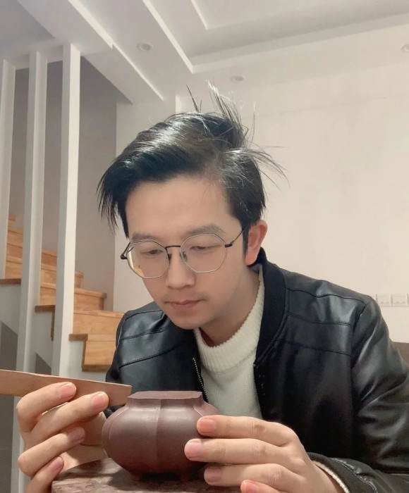 紫砂艺人刘胤，助理工艺美术师