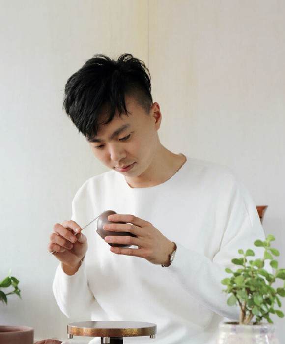 紫砂艺人卢辰，工艺美术师