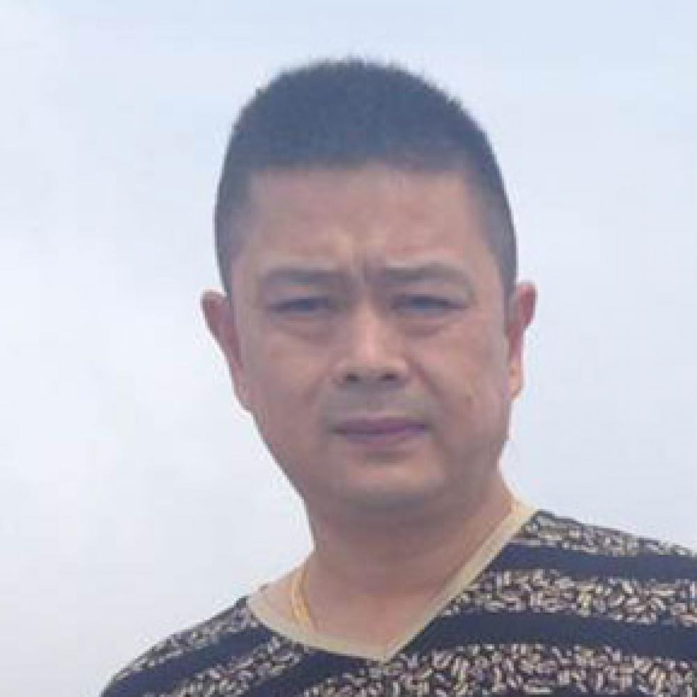 紫砂艺人史国平，高级工艺美术师