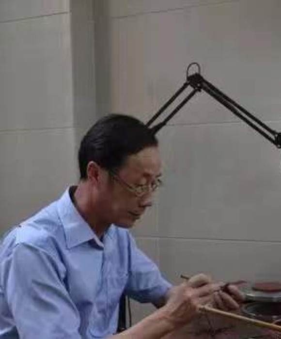 紫砂艺人史志洪，高级工艺美术师