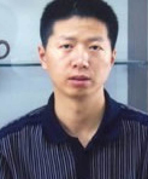 紫砂艺人史效军，高级工艺美术师