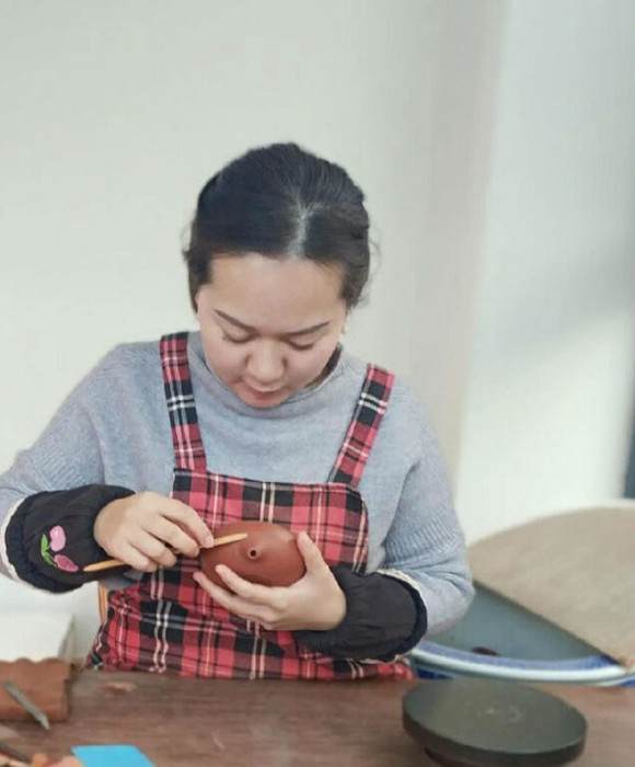 紫砂艺人史敏晨，工艺美术师