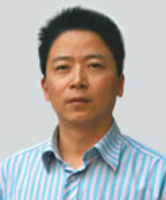 紫砂艺人史爱民，高级工艺美术师