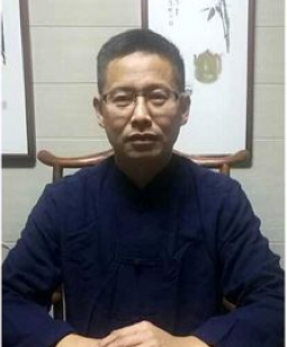 紫砂艺人叶水君，工艺美术师