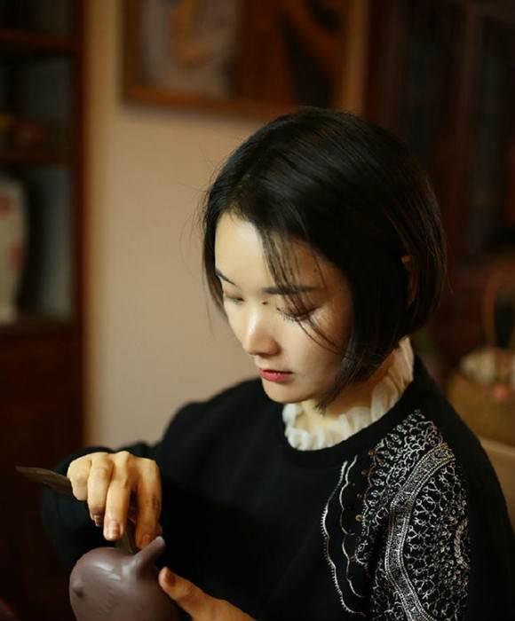 紫砂艺人叶秀云，工艺美术师