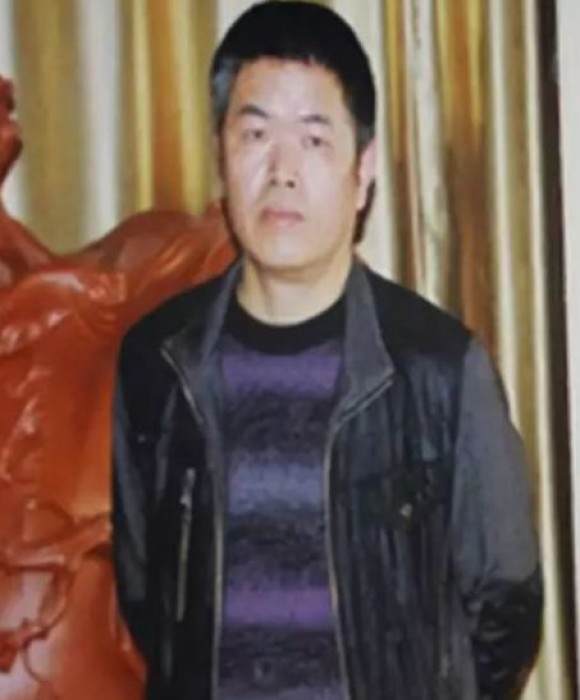 紫砂艺人吴余生，工艺美术师