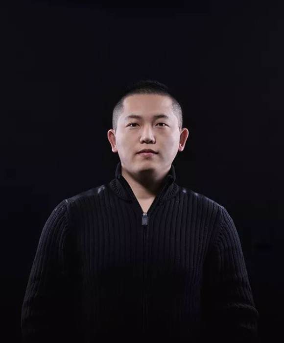 紫砂艺人吴健峰，助理工艺美术师