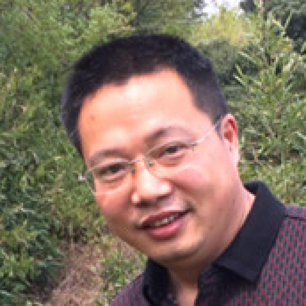 紫砂艺人吴军，高级工艺美术师