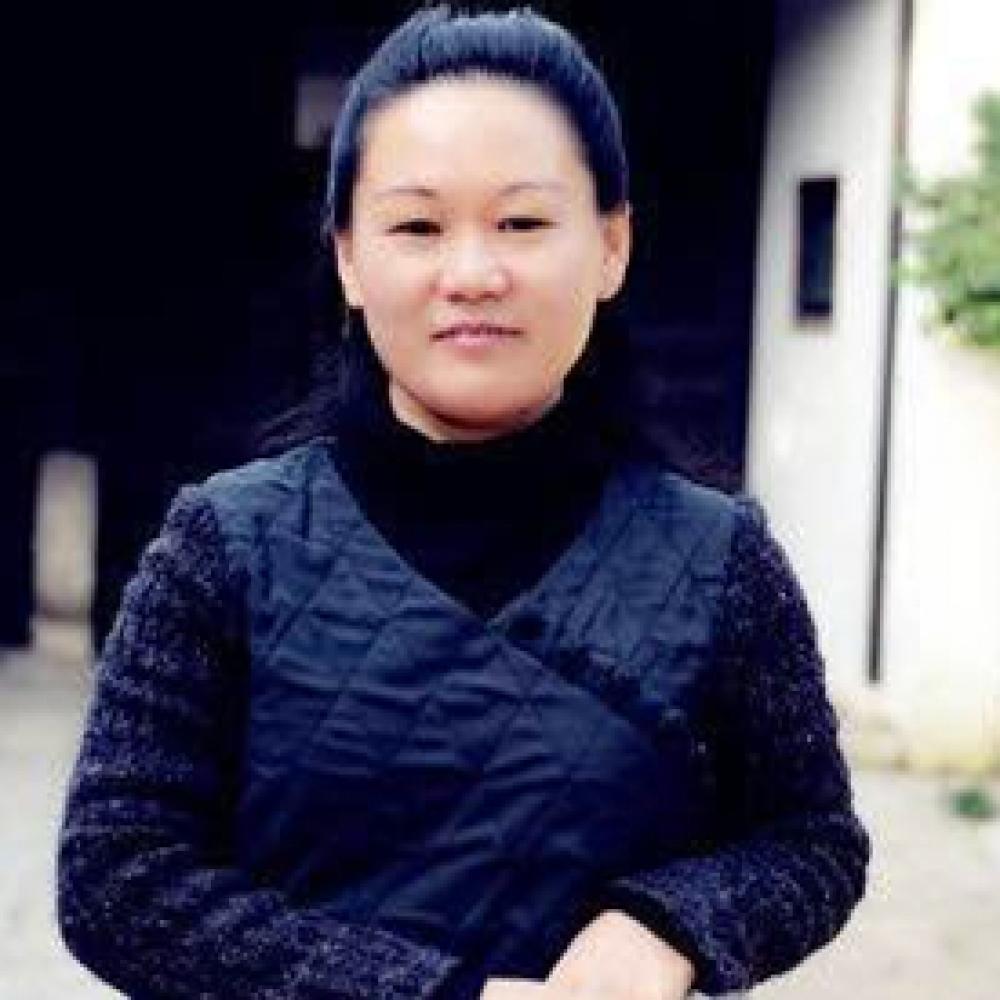 紫砂艺人吴勤兰，工艺美术师