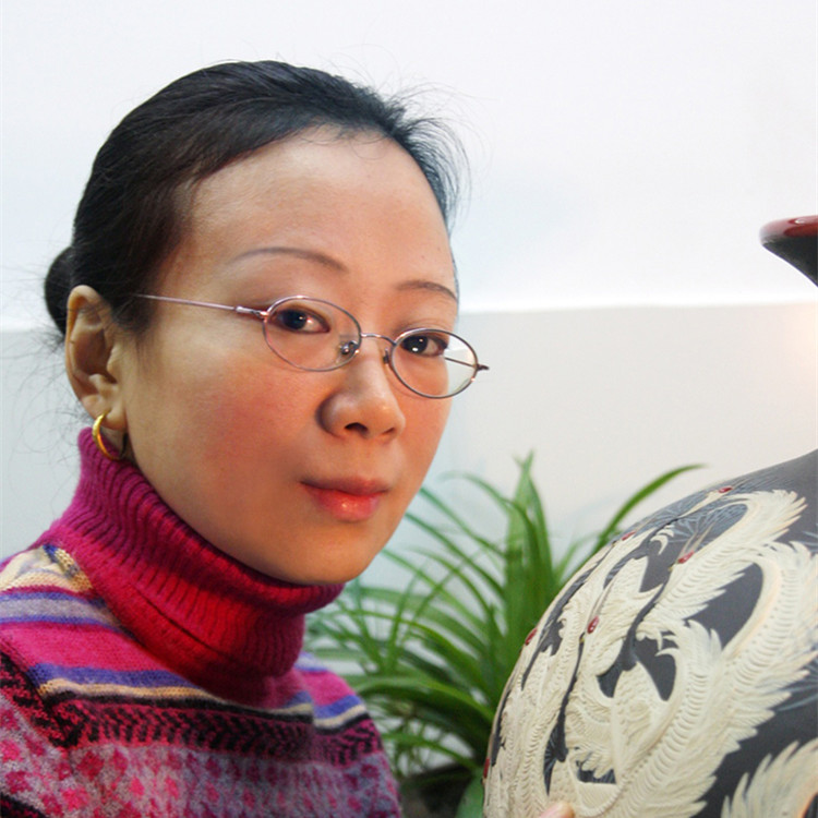 紫砂艺人吴娟，正高级工艺美术师