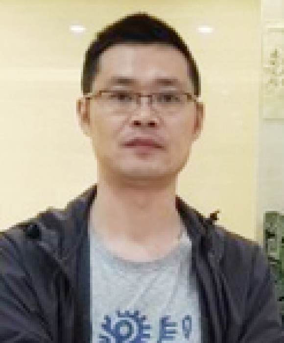 紫砂艺人吴永明，正高级工艺美术师