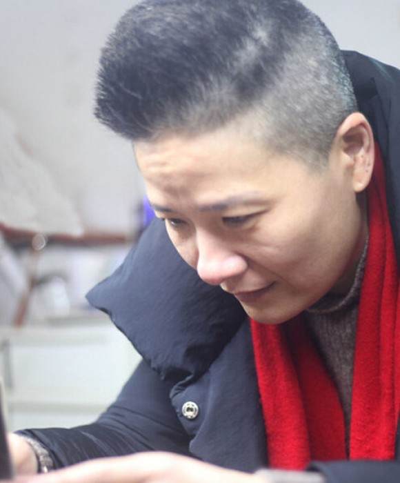 紫砂艺人吴洁，助理工艺美术师