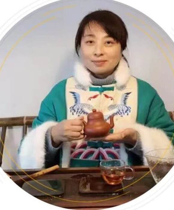 紫砂艺人吴海燕，工艺美术师