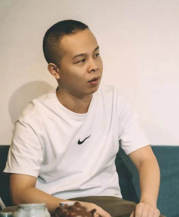 紫砂艺人吴烨斌，助理工艺美术师
