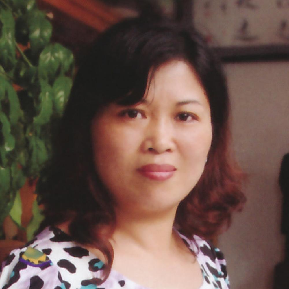 紫砂艺人吴红娟，工艺美术师