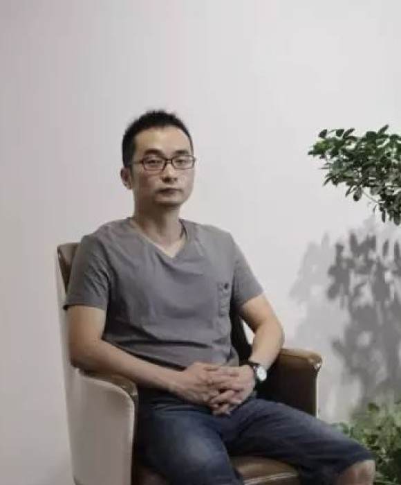 紫砂艺人吴辰俊，助理工艺美术师