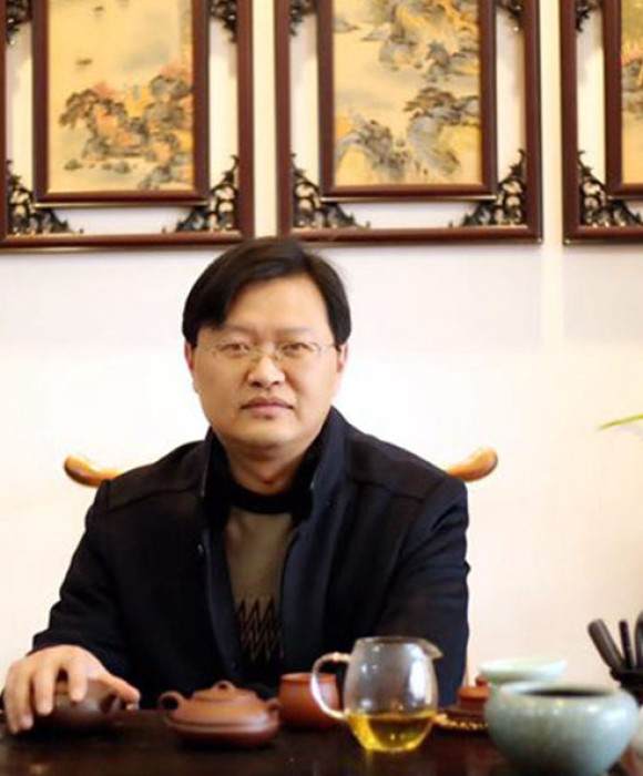 紫砂艺人吴鸣杰，助理工艺美术师