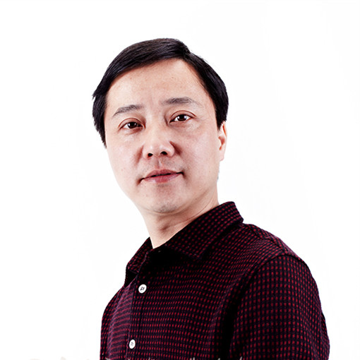 紫砂艺人周俊智，正高级工艺美术师（乡土人才评审获得）