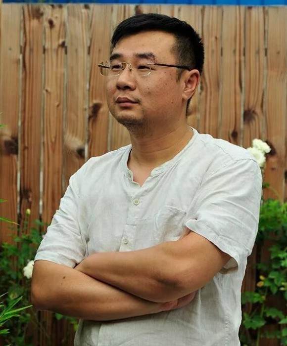 紫砂艺人周俊鹏，助理工艺美术师