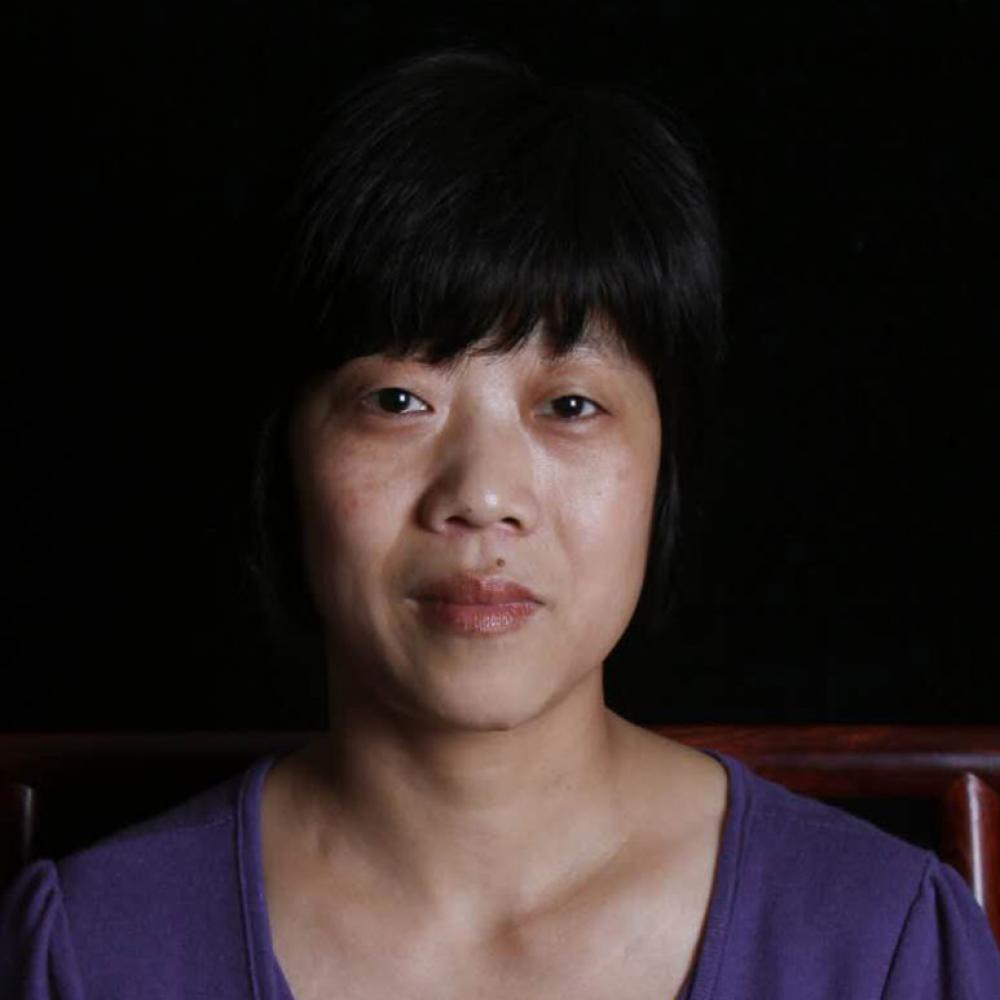 紫砂艺人周华芳，工艺美术师