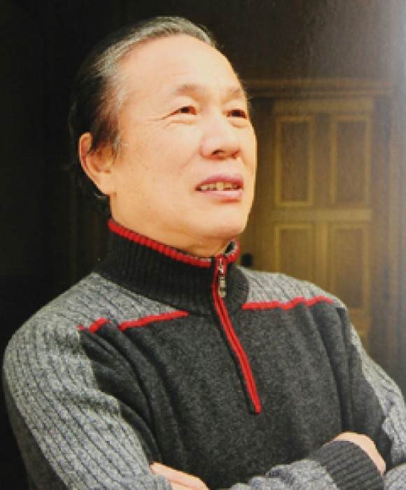 紫砂艺人周尊严，正高级工艺美术师