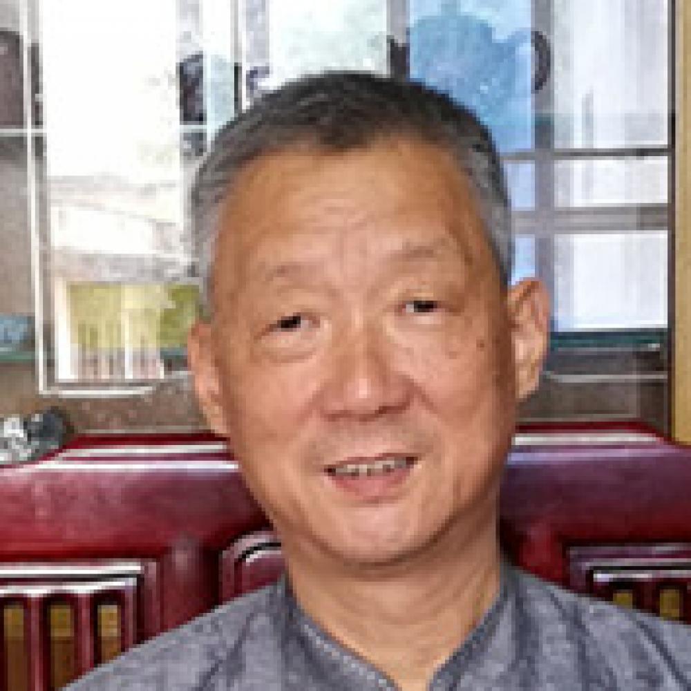 紫砂艺人周新保，工艺美术师