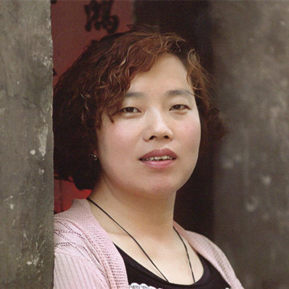 紫砂艺人周芳军，高级工艺美术师
