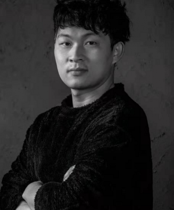 紫砂艺人周辛成，民间实力派
