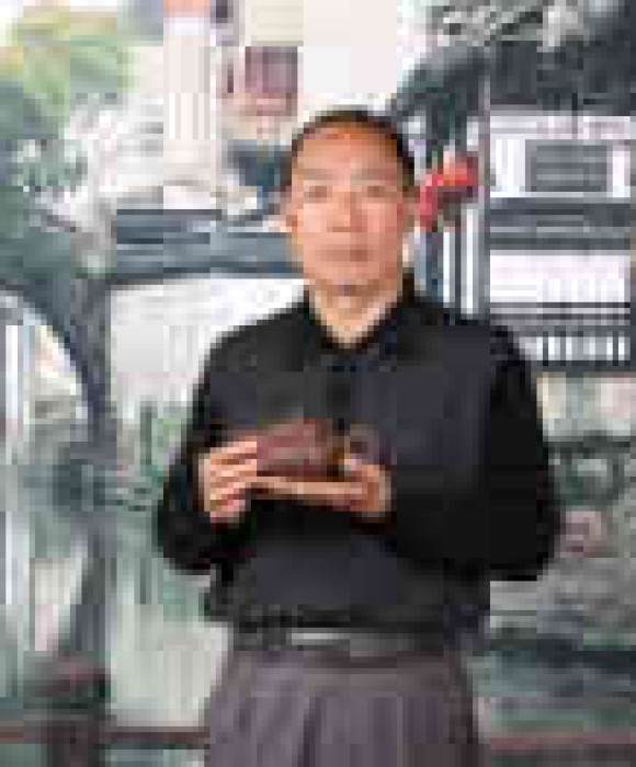 紫砂艺人周顺初，工艺美术师
