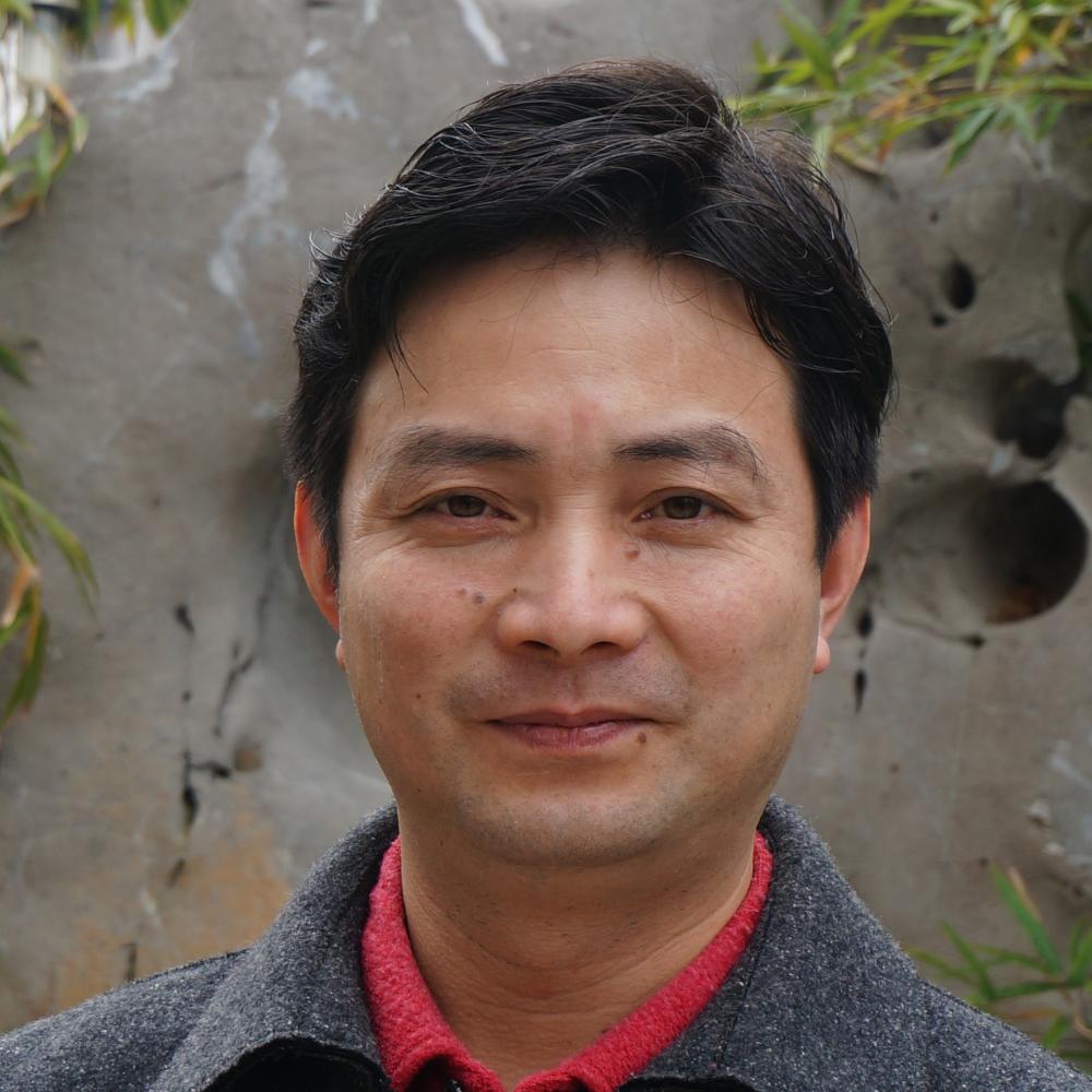 紫砂艺人唐朝军，正高级工艺美术师