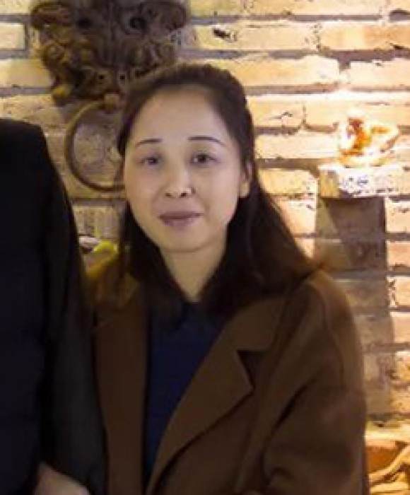 紫砂艺人姚玲英，工艺美术员