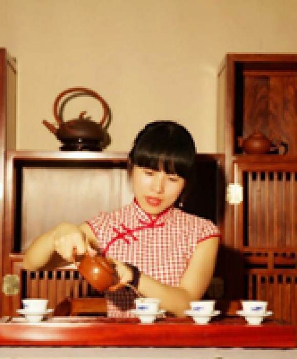 紫砂艺人孔盼盼，工艺美术师