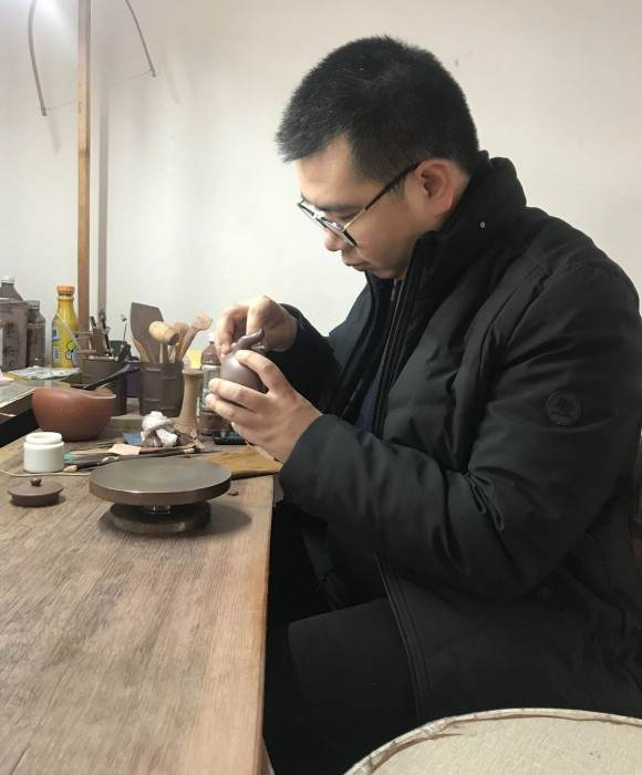 紫砂艺人孙啸，助理工艺美术师